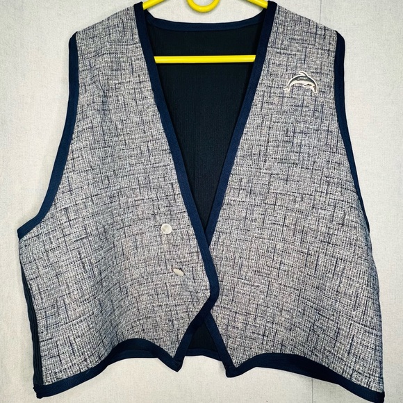 Corduroy Shark Vest - Picture 6 of 7